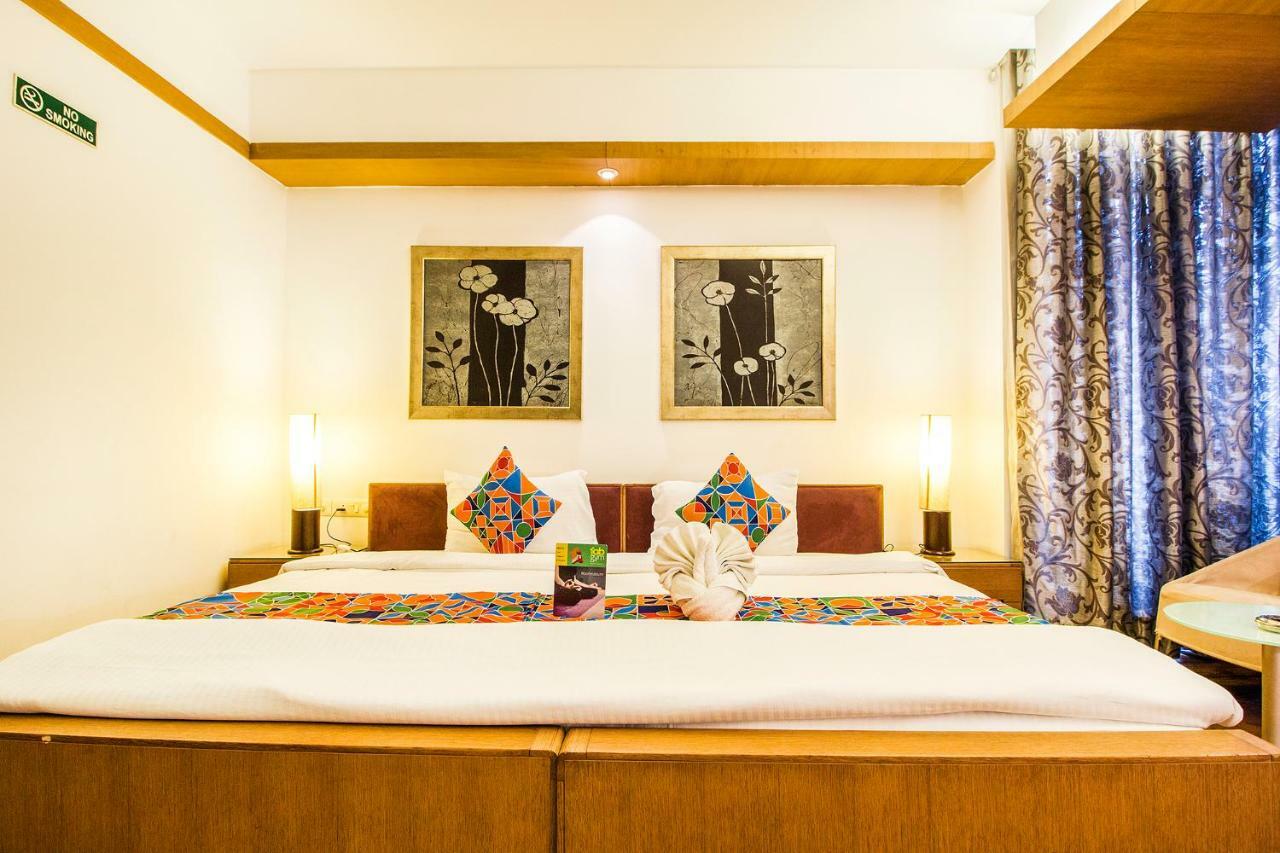 Fabhotel Raj Darbar Gurgaon Eksteriør bilde