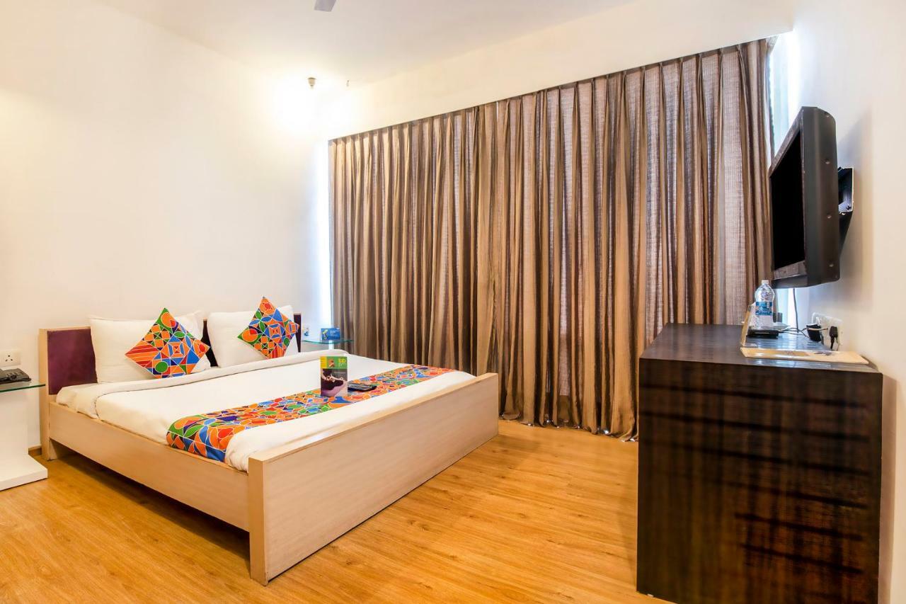 Fabhotel Raj Darbar Gurgaon Eksteriør bilde