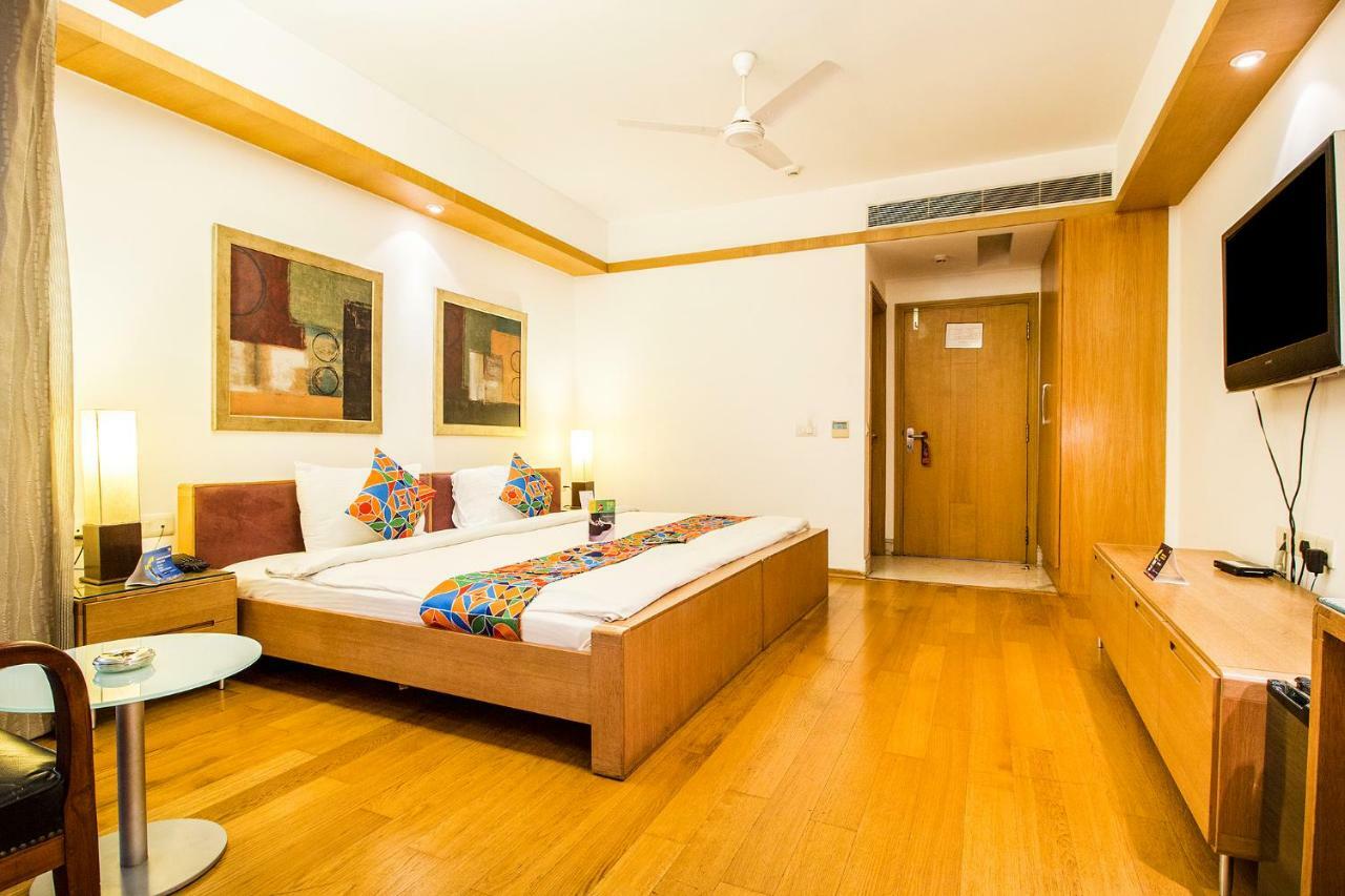 Fabhotel Raj Darbar Gurgaon Eksteriør bilde