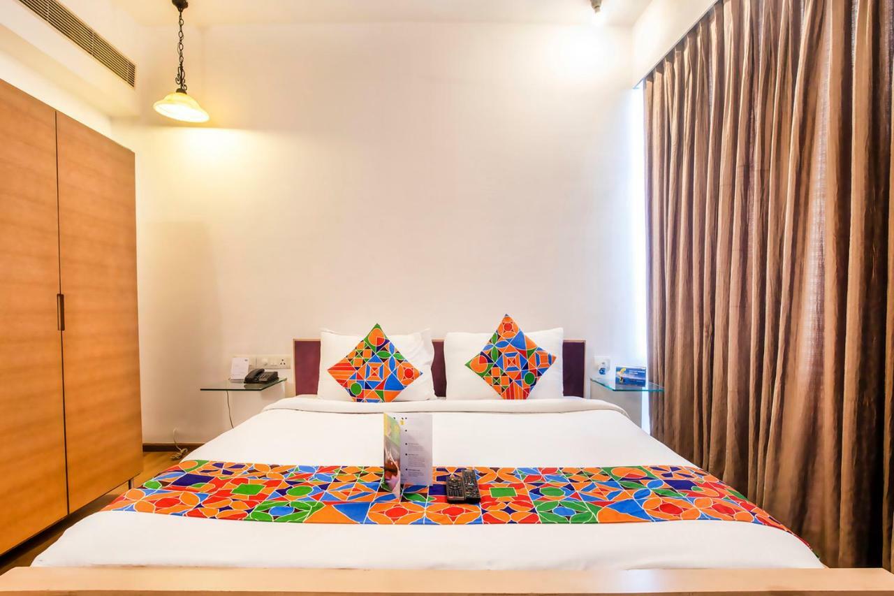 Fabhotel Raj Darbar Gurgaon Eksteriør bilde